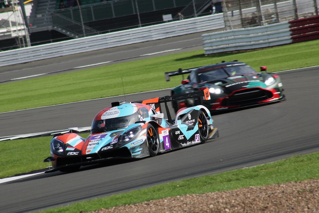 Inden ELMS-løbet havde Mikkel Gaarde Pedersen kun haft fire omgange på Silverstone. 
(Foto: JJ Media)